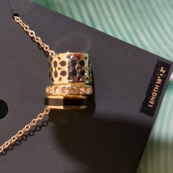 Coach Necklace - Picture 2 of 4